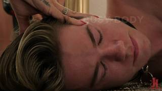 Trans Aubrey Kate chętnie zdominuje Jordana Lake