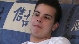 Młody słodziak Fabien Dutroux wali chuja w domu