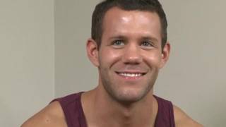 Drew Collins, muskularny facet z dużym kutasem