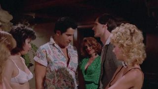 Klasyczny długi film porno pełen gwiazd i ruchania