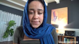 Arabka Dania Vegax obciąga i dosiada kutasa brata w POV