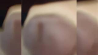 Aż osiem minut walenia kutasa bez wytrysku!