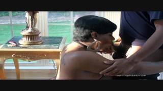 Wielka czarna trans daje wspaniałe fellatio