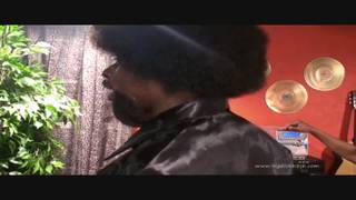 Trans Madison wyrucha czarny producent muzyczny