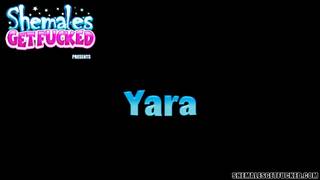 Brazylijska trans Yara i czarny kutas w dżungli