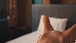 Diosa amatorka zrzuca swoją seksowną bieliznę