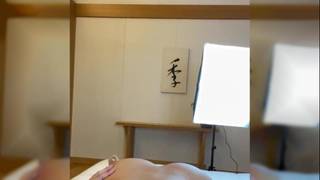 Cycata puszysta Latynoska rżnie się cudownie!