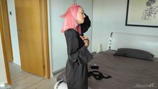 Nastoletnia Kiara J masturbuje się namiętnie na poduszce