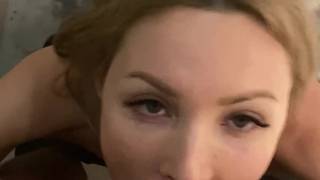 Loda dziennie trzyma lekarza z dala! Domowe wideo