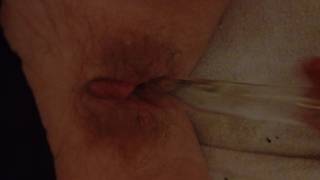 Aaliyah Grey wsuwa w pizdę długie i cienkie szklane dildo