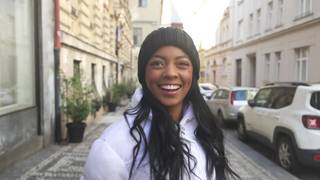 Co byś zrobił, gdybyś spotkał czarną kobietę z cyckami na wierzchu?