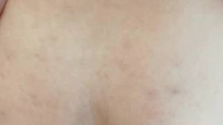 Szczupła ladyboy wyjebana od tyłu i wypełniona spermą