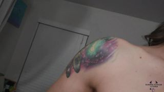 Nigdy wcześniej nie widziałeś cipki Sinn Sage tak z bliska jak w tym porno