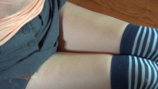 Zdominowana, związana i zniewolona kobieta w scenie BDSM