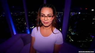 Takiego wspaniałego kutasa długo można obciągać i pieścić!