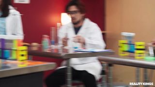 Potwierdź swoją pełnoletność