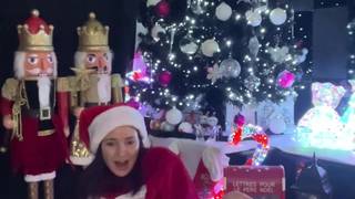 Nadszedł czas Świąt Bożego Narodzenia i nadszedł czas, aby świętować z nową zabawką erotyczną.