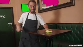 Potwierdź swoją pełnoletność