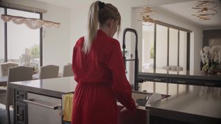 Są zbyt zmysłowe Cadence Lux i Scarlett Sage, gdy pieprzą się w ten sposób