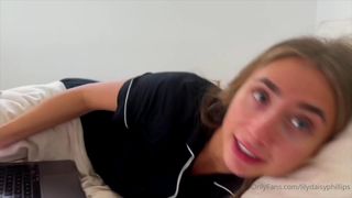 Lily Phillips połyka i pieprzy ogromnego BBC w POV