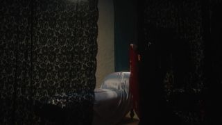 Bardzo erotyczny film Cane Honey po zapadnięciu nocy w domu