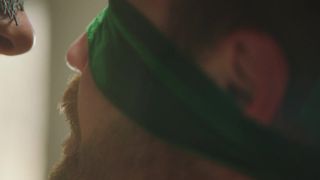 Maeva i Luca, z zawiązanymi oczami na jakiś zmysłowy sensoryczny seks!