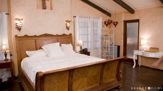 Jade Venus pieprząca się z dziewczyną i trans w tym samym czasie